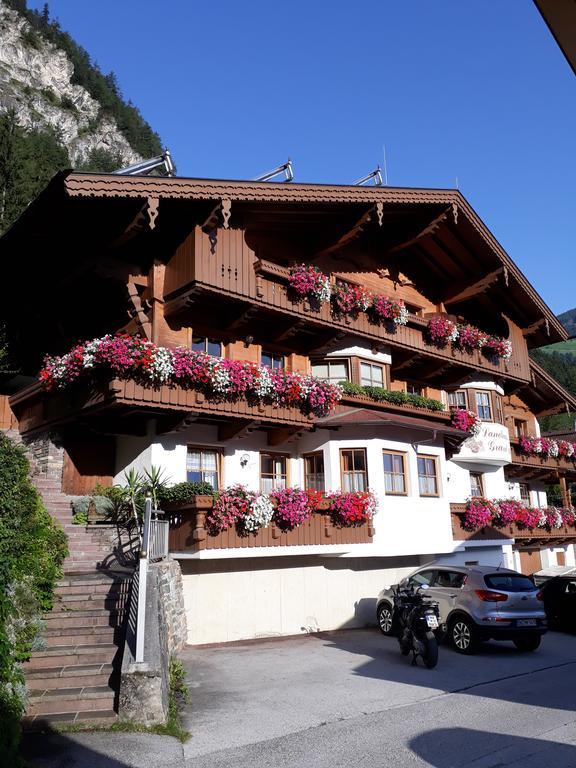 Landhaus Granat Mayrhofen Dış mekan fotoğraf